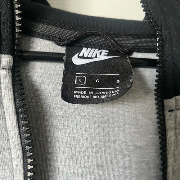 Men’s Nike Tech Fleece | Size Medium - Picture 3 of 7